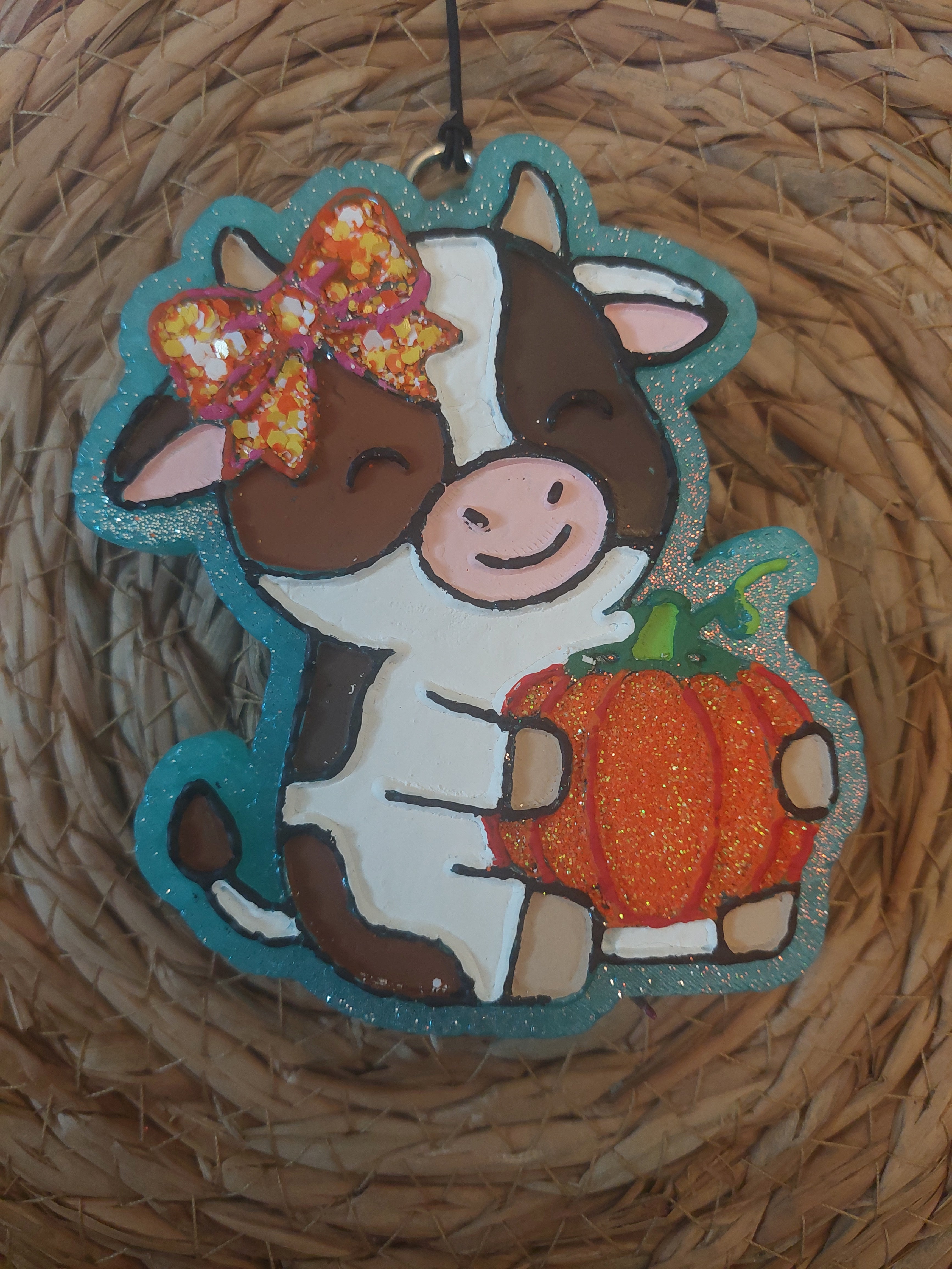 Cow with pumpkin (117)