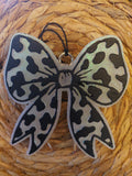 Iridescent bow (203)