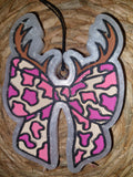 Antler bow (245)