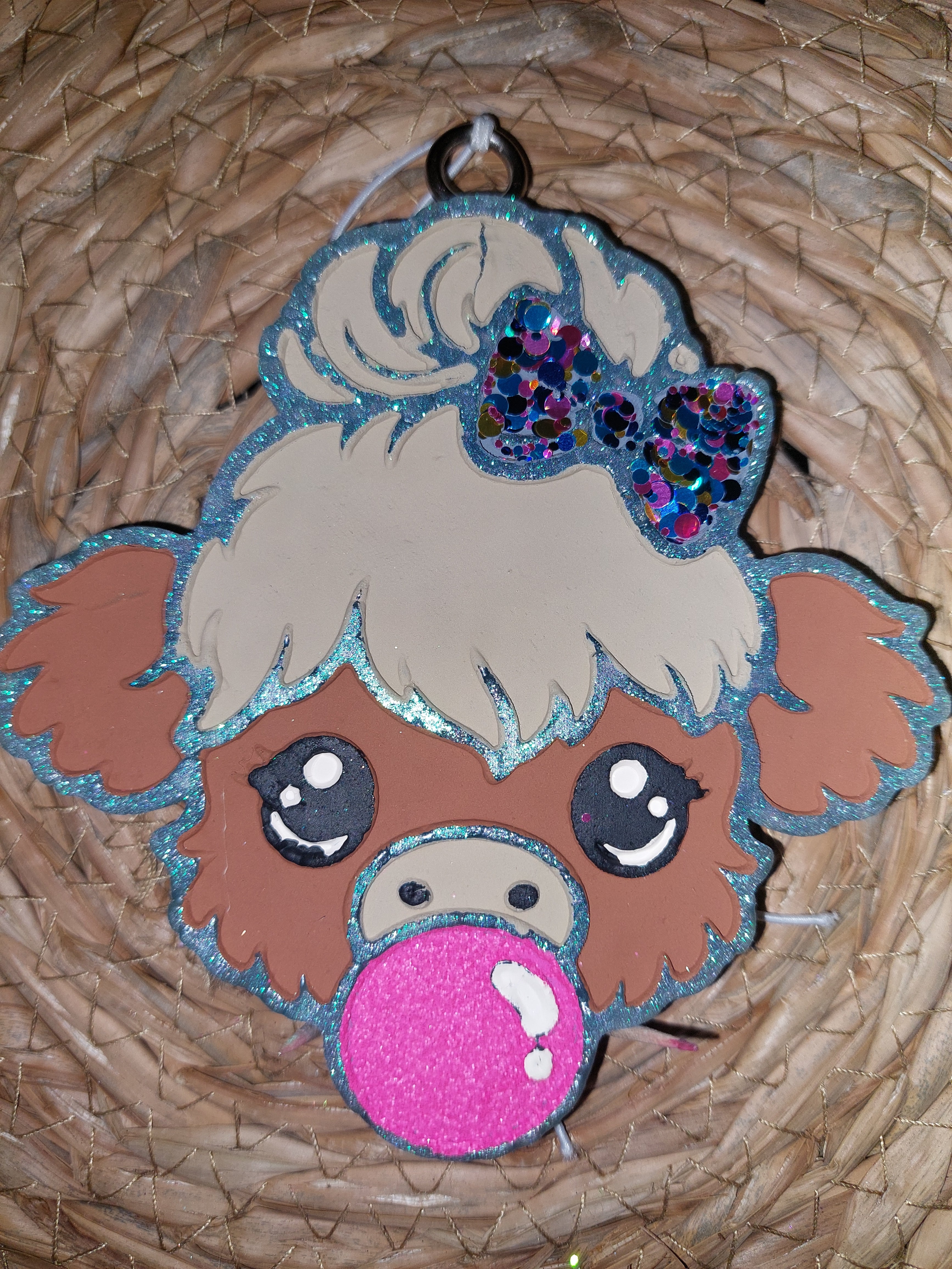 Bubble gum cow (251)